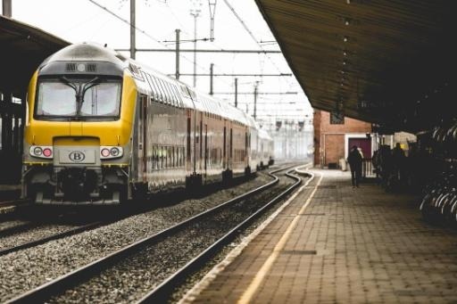 The new double decker SNCB trains will not be delivered in 2017