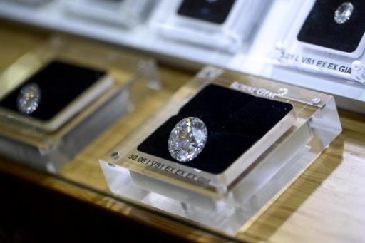 Pensioners hide diamonds in their intimate parts