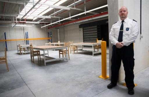 12% increase in prison guards being attacked