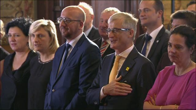 Belgian Prime Minister silent as the Flemish anthem or "De Vlaamse Leeuw" which is a Flemish nationalist battle song resounds at Brussels City Hall.