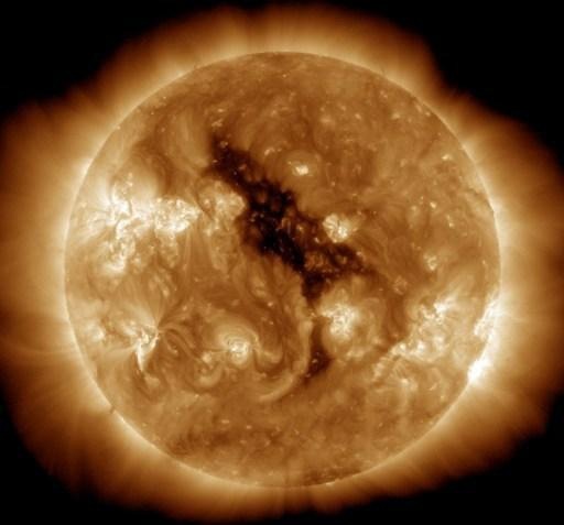 The mystery of the extra hot solar corona solved by KUL researchers