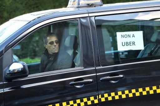 Half-price taxis in Brussels to denounce unfair competition from Uber