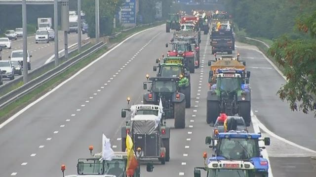Farmers facing fines following protests in Brussels