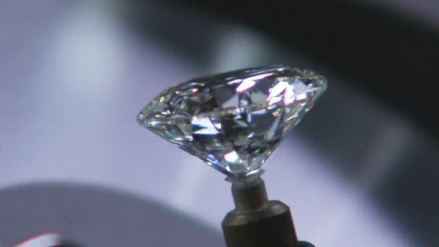 Over 100 diamond traders are standing trial in the biggest fraud trial involving the Belgian diamond sector in years