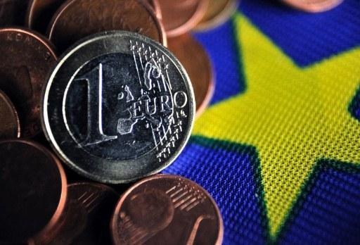 Cost of public debt down by a billion euros