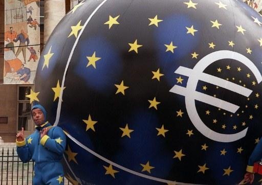 Eurozone: industrial output increases in October