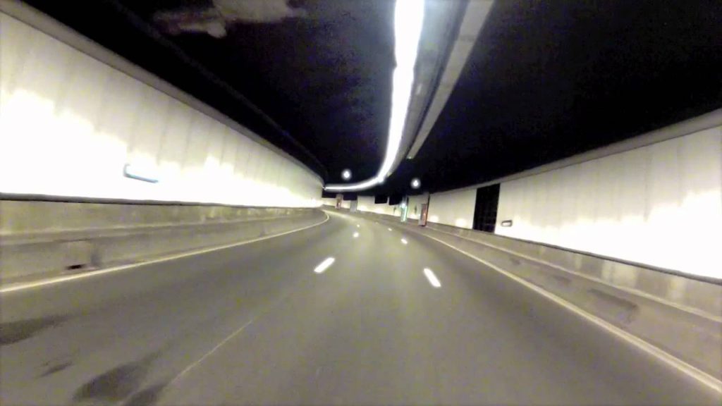 Brussels Tunnels - Montgomery Tunnel restricted to one traffic lane in Cambre-Meiser direction