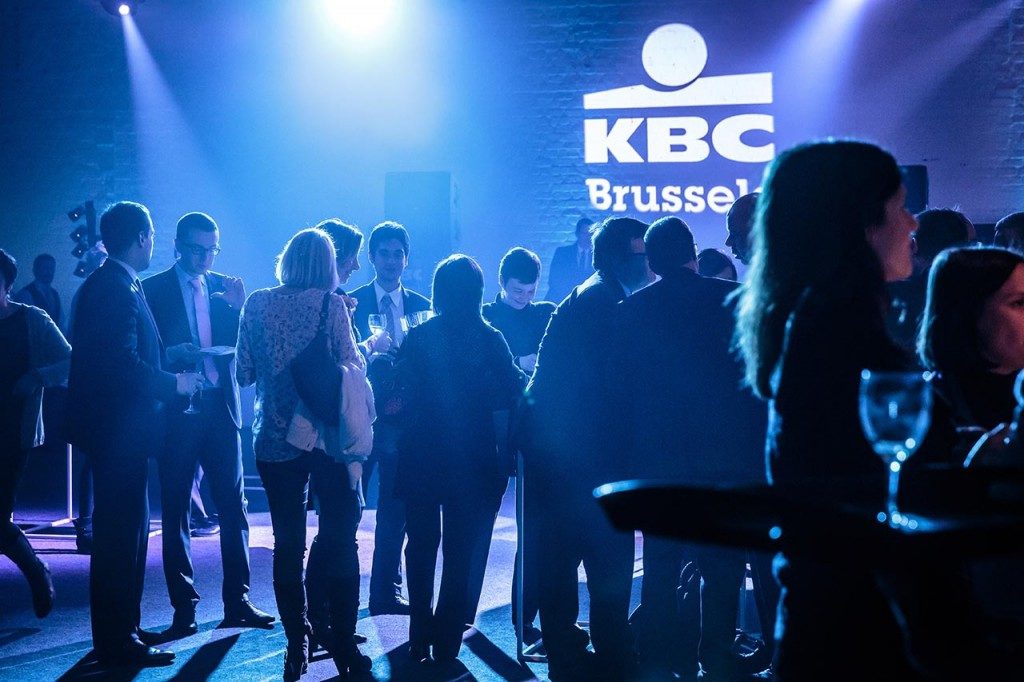KBC makes 2.6 billion euro in annual profits