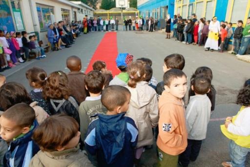 Children most affected in long-term by socio-economic crisis