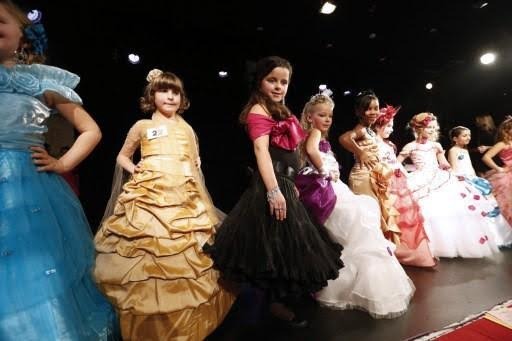 Organizers of Mini Miss Belgium provisionally renounce to their project