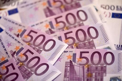 Average annual bonus at pre-tax amount of €1,935