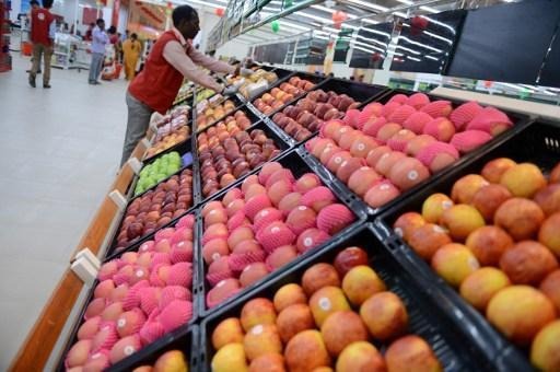 Supermarkets wish to test reusable plastic bags for fruit and vegetables