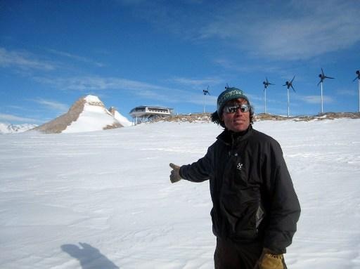 International study on Alain Hubert in Antarctica