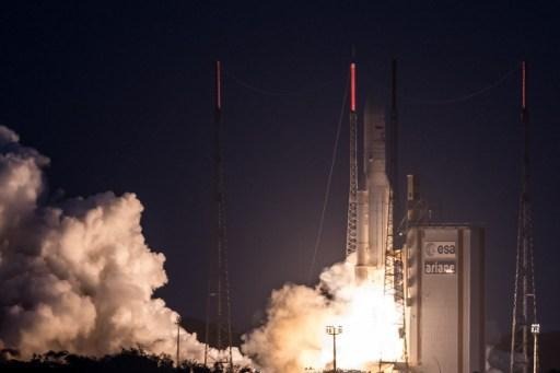 Ariane 5 ECA launches two satellites in orbit