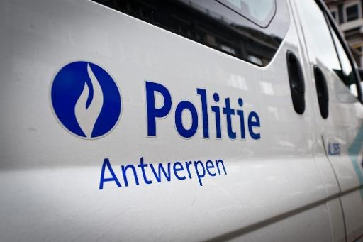 Dozens of metal bars and sticks seized in Antwerp