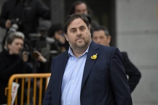 Catalonia crisis: arrival of Catalan separatists in court