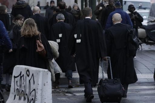 Catalonia crisis: Carles Puigdemont arrives at the Brussels Palais de Justice