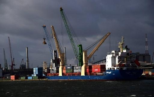 Customs wants to inspect all containers arriving at Antwerp