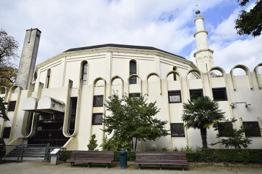 Training manuals in the Grand Mosque of Brussels are advocating jihad to future imams