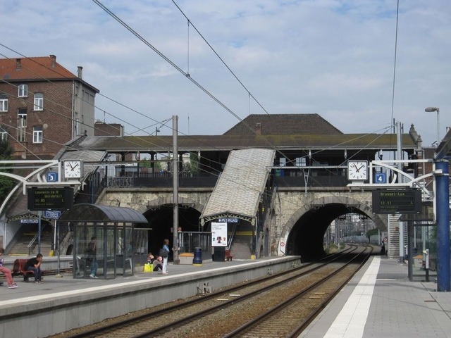Etterbeek council refuses to change name of station