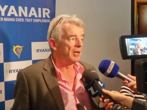 Ryanair CEO urges unions to call off strike
