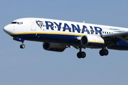 Ryanair lowers its annual profit target following several strike actions