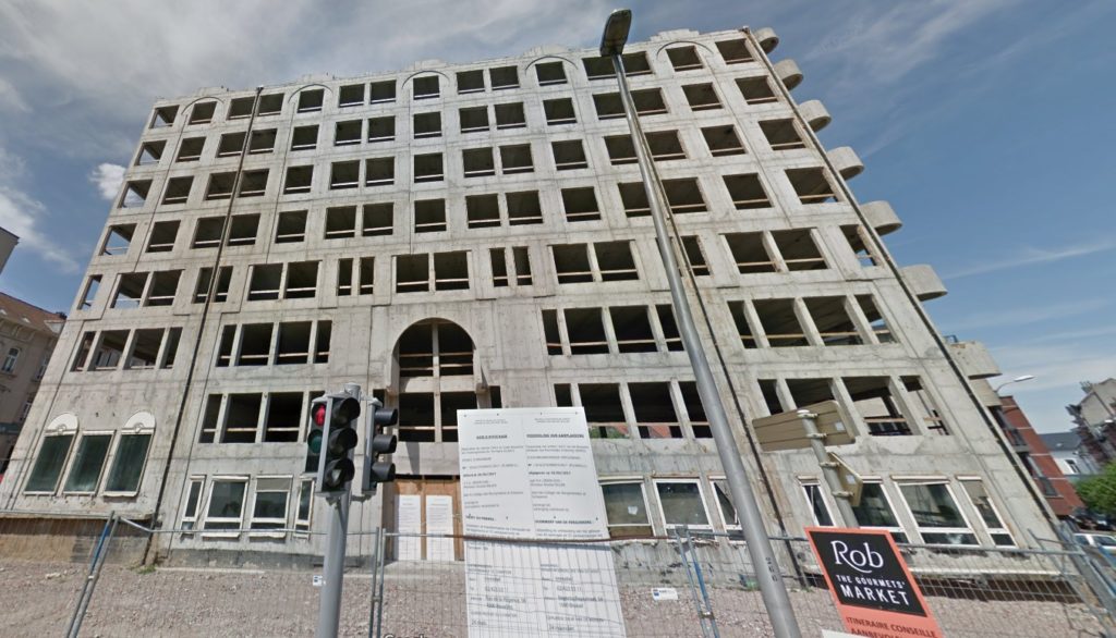 Office block in Woluwe threatened with collapse demolished in a day