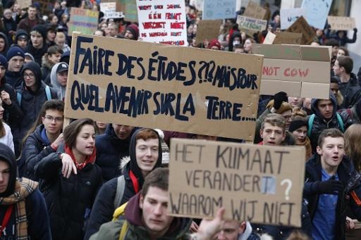 Third weekly climate protest draws 35,000 participants in Brussels