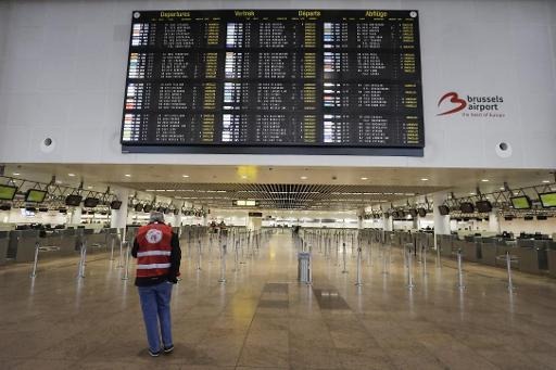 Passengers turn up at Brussels Airport despite general strike