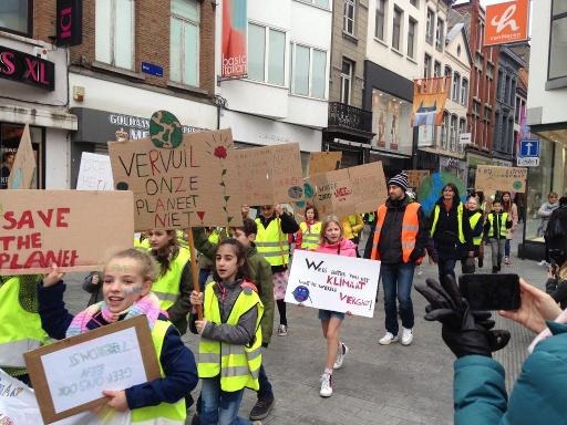 Climate march soars in Antwerp