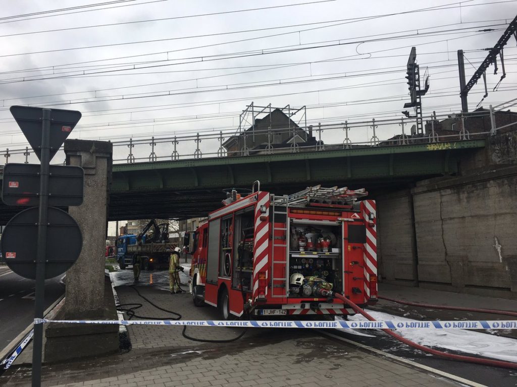 Excavator explodes under a railway bridge in Antwerp
