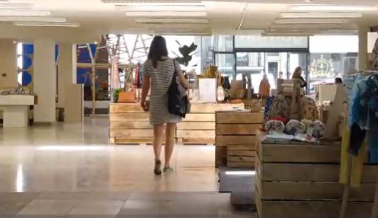 First circular shopping centre opens in Saint-Gilles