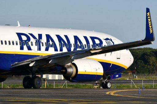 Ryanair to compensate passengers for cancelled flights