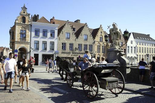 Brussels suspends horse-drawn carriages