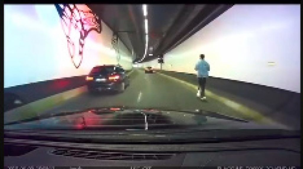 Man filmed riding e-scooter through Brussels tunnel