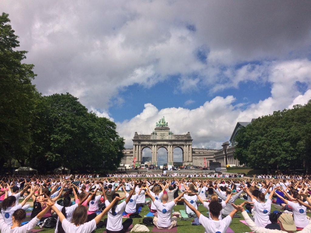 Stillness in the heart of the city: thousands join in on Brussels Yoga Day