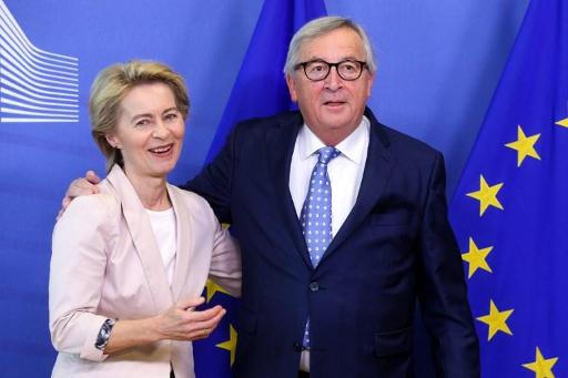 Ursula von der Leyen meets Juncker in Brussels