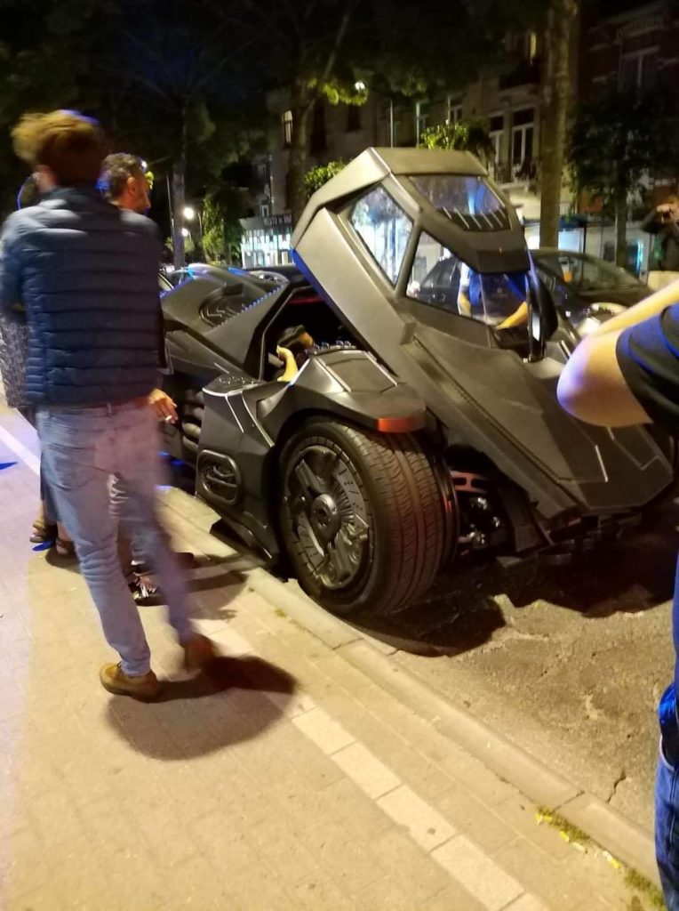 Police pull over Batmobile in Brussels