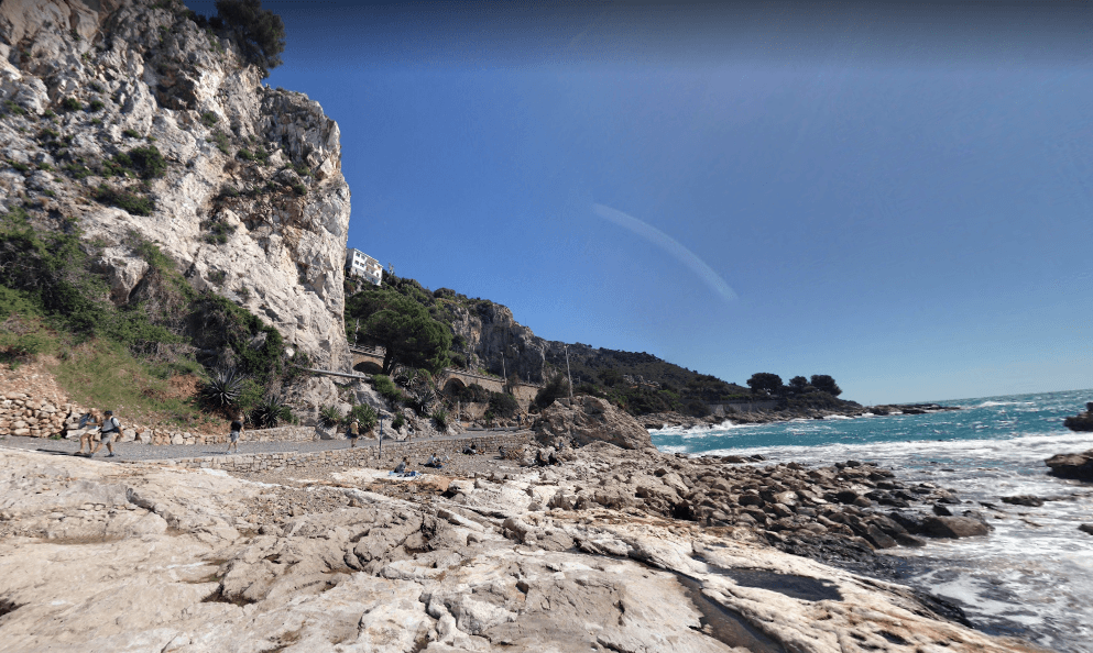 Belgian man seriously injured after cliff fall in Italy