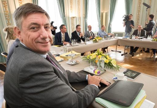 Jan Jambon launches working groups for Flemish coalition