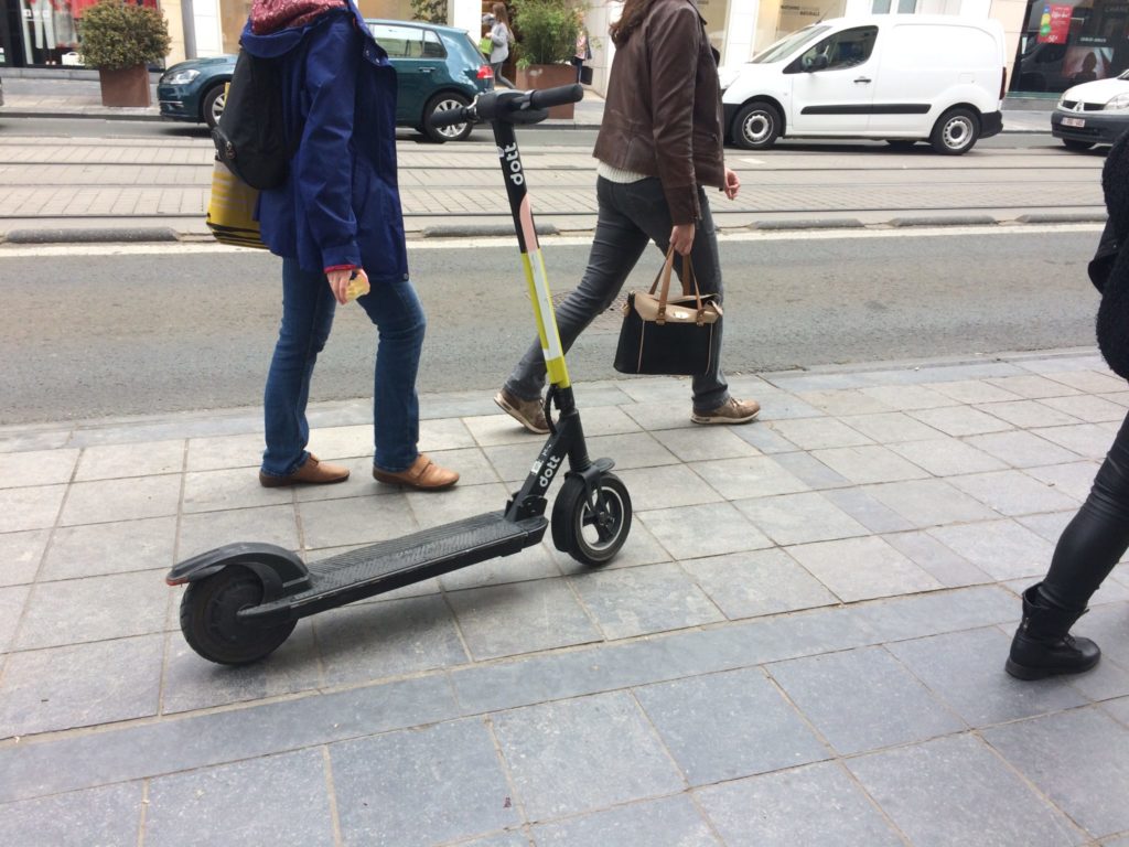 Brussels to create list of e-scooter no-parking zones