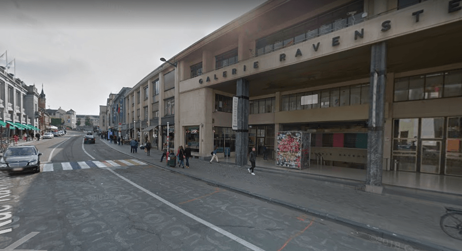 Minor killed by Brussels police car while crossing street
