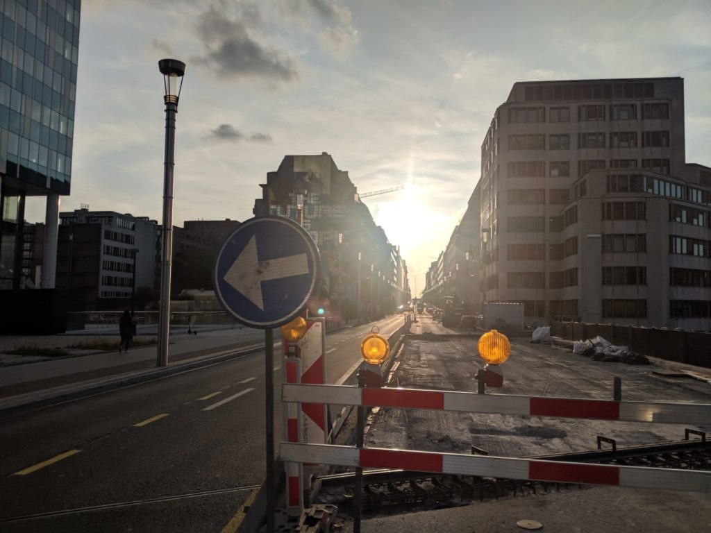 Aperitif planned on Rue de la Loi to discuss the air quality in Brussels