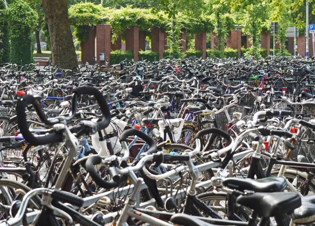 Police create Facebook page to find owners of stolen bikes in Brussels