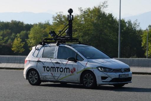 TomTom launches autonomous car tests