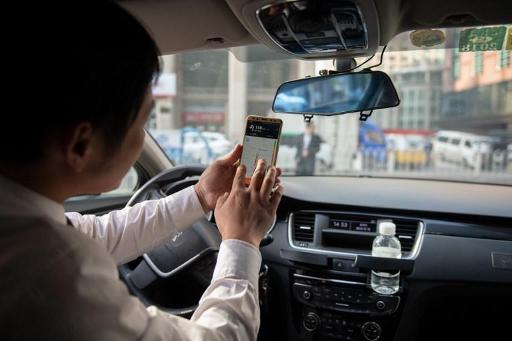 Drivers warned of '2 second' distractions in new campaign