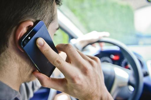Fewer drivers caught using their phone behind the wheel in Belgium