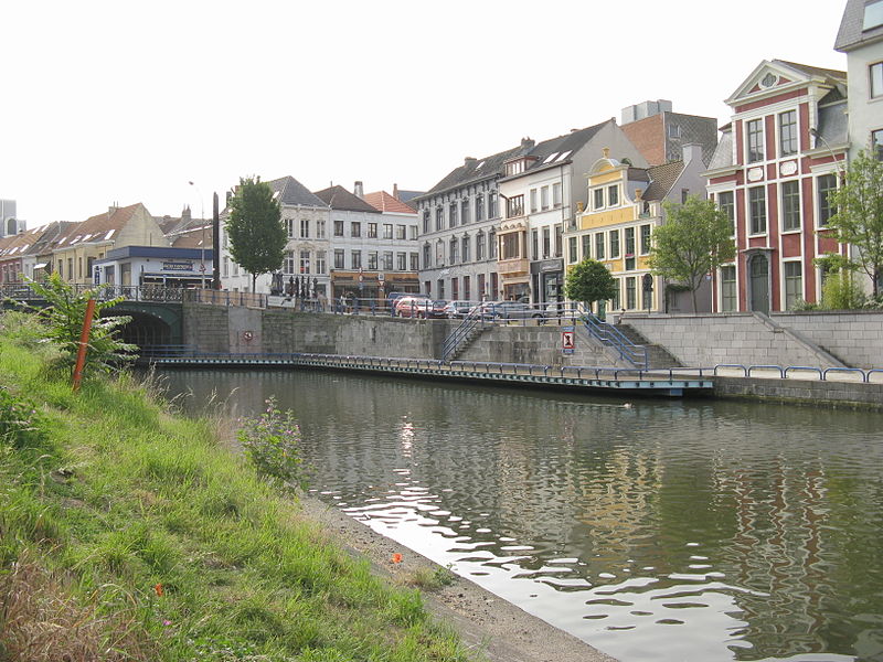 Lifeless body pulled from river in Ghent