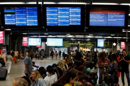 Demand for more ticket offices in Belgian train stations