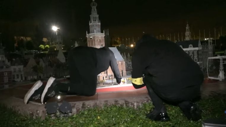 Dutch YouTubers hide minatures of themselves in Mini-Europe